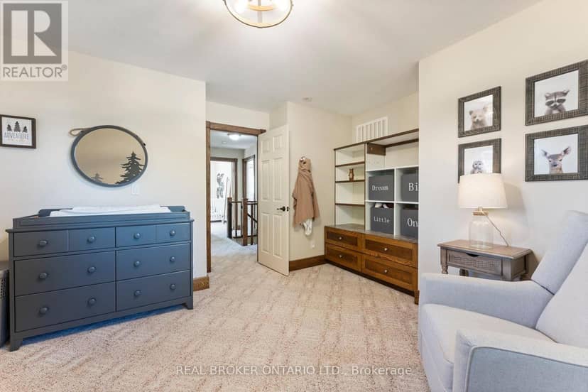 182 Governors Road E — photo 17 of 40