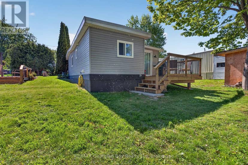 24 Lakeshore Road — photo 18 of 25