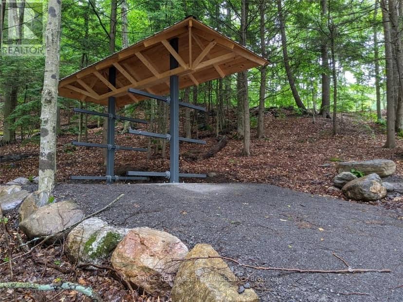 19 Shady Maple Road — photo 4 of 22