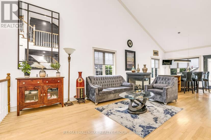 2051 Frank Bender Street, Ottawa, photo 3