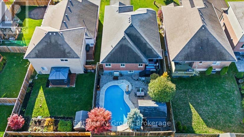 14 Cavendish Drive — photo 39 of 40