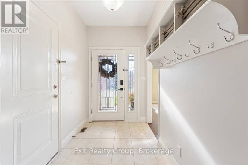 14 Cavendish Drive — photo 4 of 40