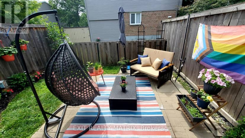 F - 1777 Lamoureux Drive — photo 28 of 36