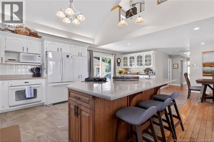 18 Jimarie Lane — photo 9 of 40