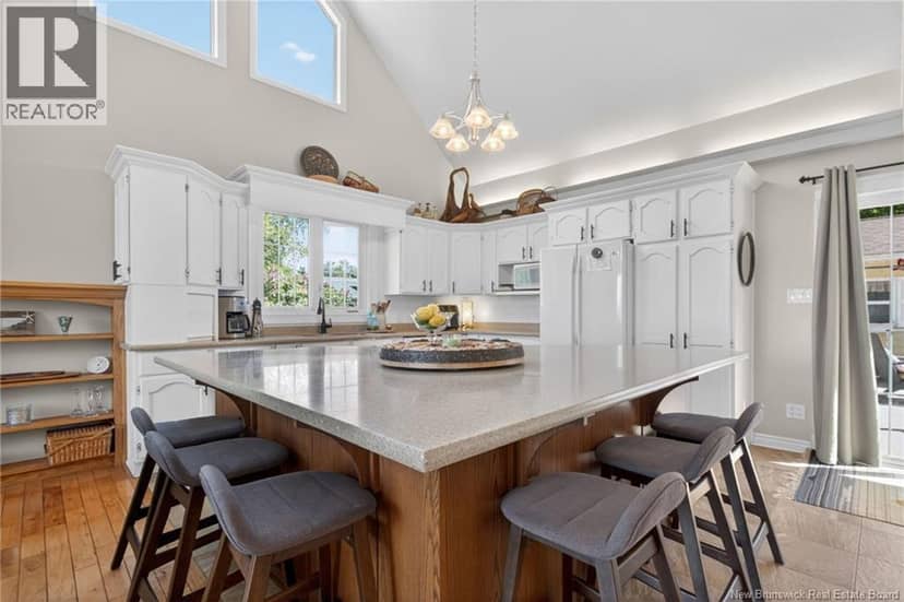 18 Jimarie Lane — photo 8 of 40
