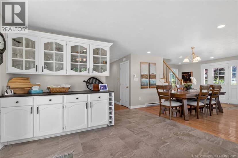 18 Jimarie Lane — photo 12 of 40
