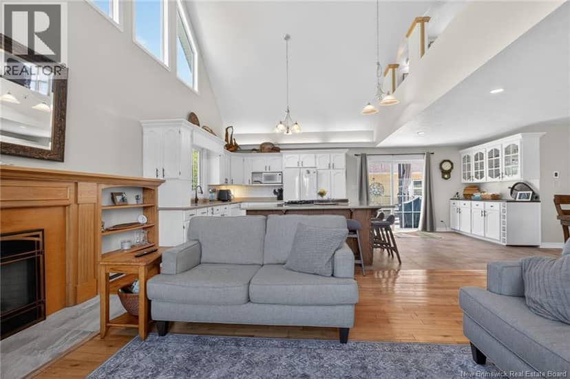 18 Jimarie Lane — photo 13 of 40