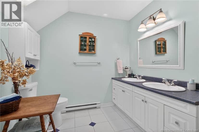 18 Jimarie Lane — photo 28 of 40