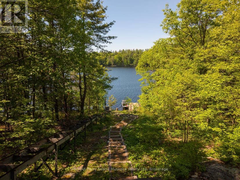 130 Healey Lake Water, The Archipelago, photo 7