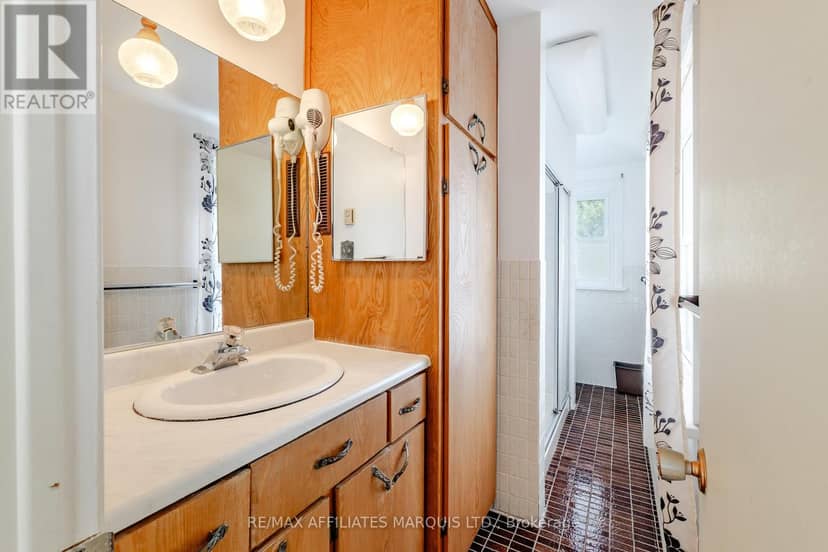 1702 Montreal Road — photo 31 of 40