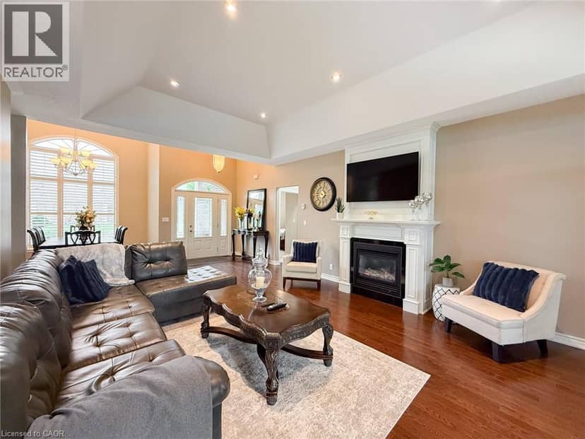 69 TAN Avenue — photo 13 of 40