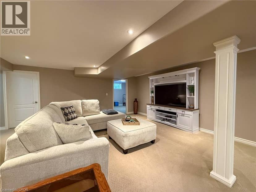 69 TAN Avenue — photo 30 of 40