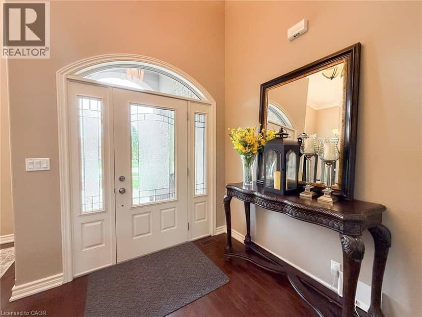69 TAN Avenue — photo 7 of 40