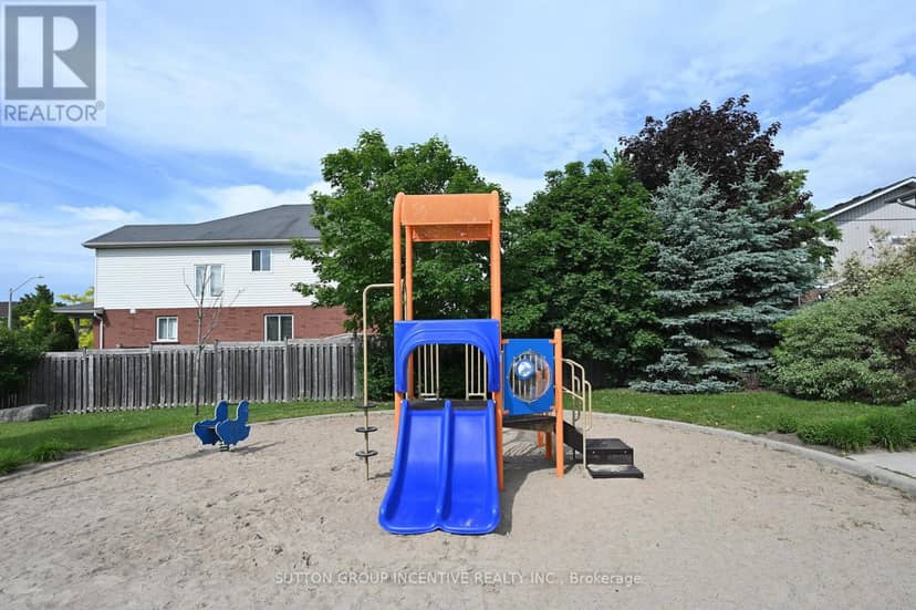 29 - 90 Sovereign's Gate — photo 28 of 28