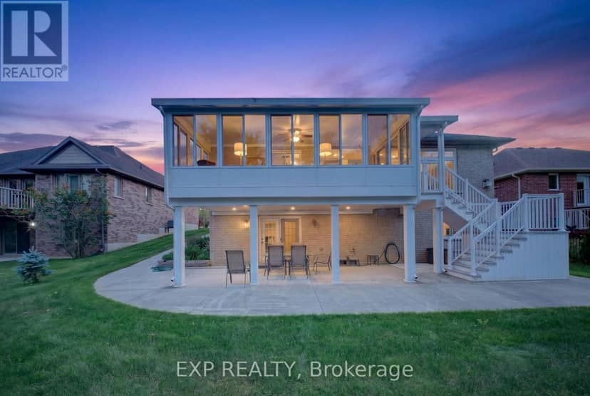 14 Hunter Drive S, Norfolk, photo 2