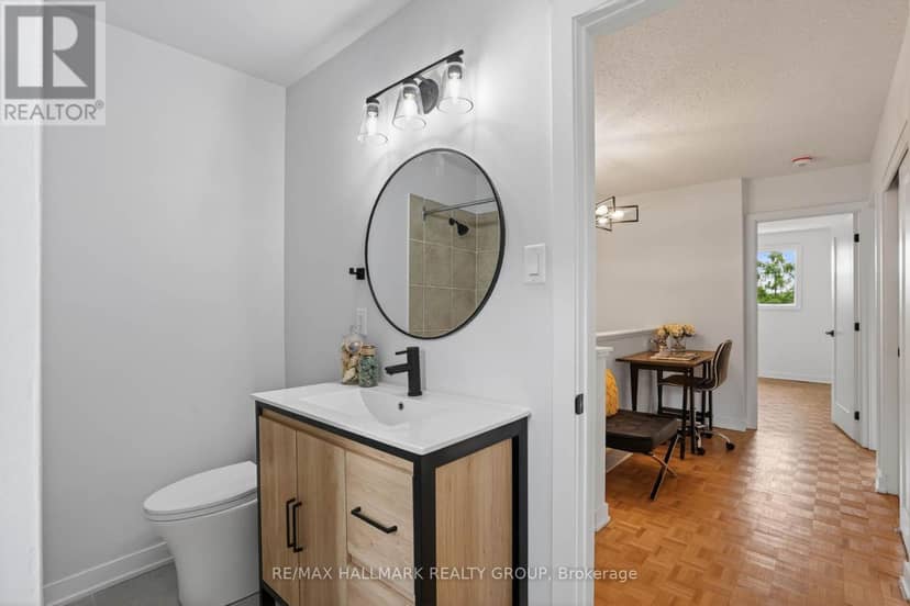 42 - 660 Hochelaga Street — photo 29 of 37