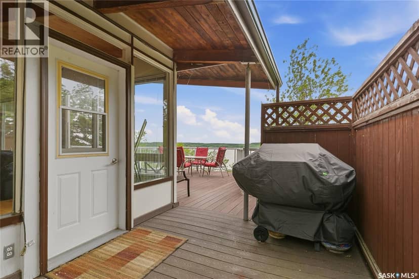 157 Lakeshore DRIVE — photo 17 of 33
