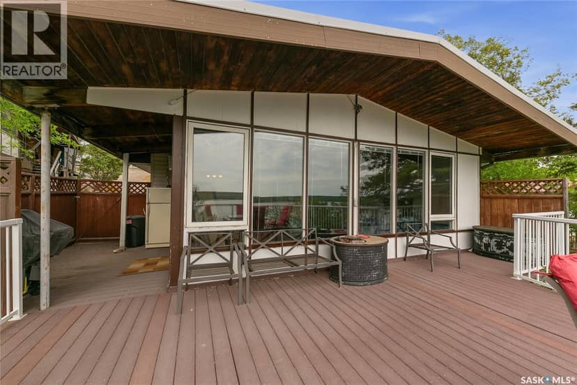 157 Lakeshore DRIVE — photo 16 of 33