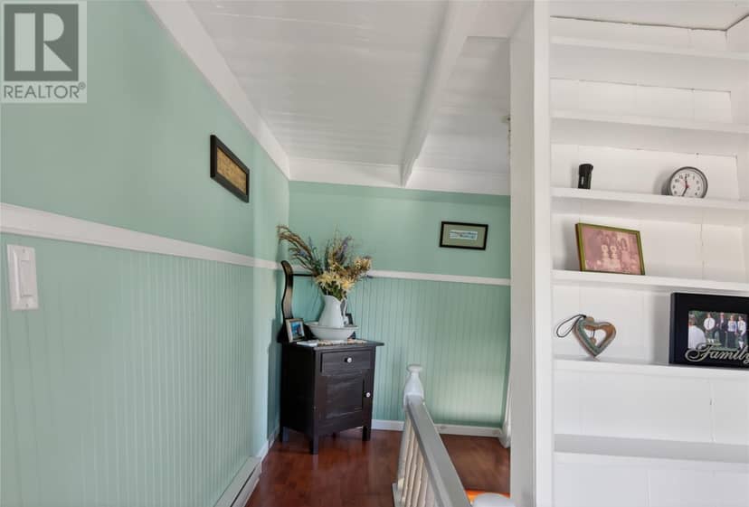 9 Loop Road — photo 19 of 40