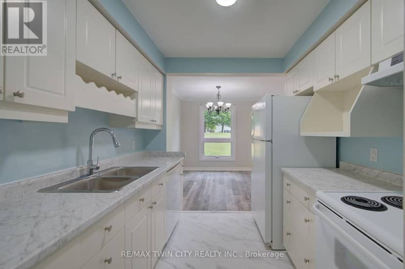 4 - 417 Keats Way — photo 14 of 40