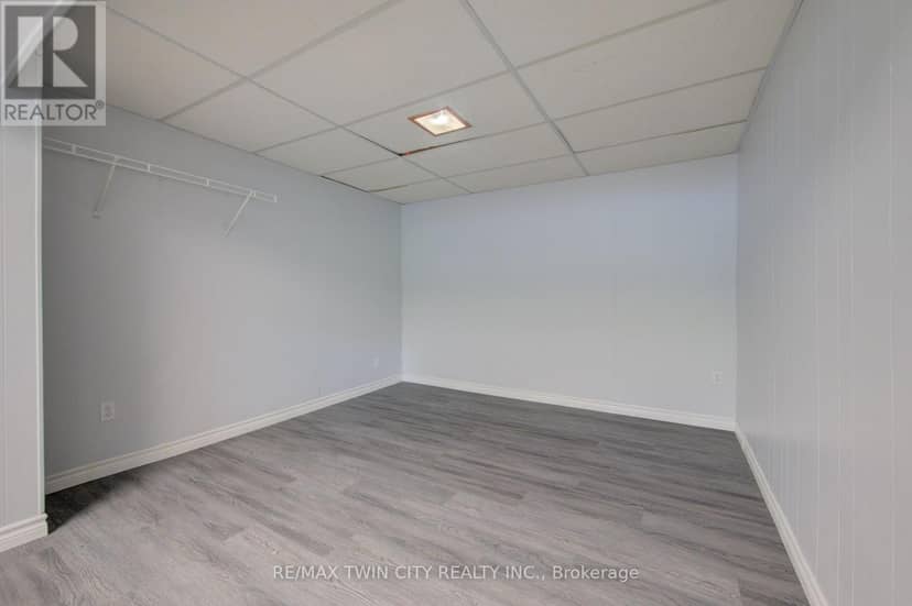 4 - 417 Keats Way — photo 34 of 40