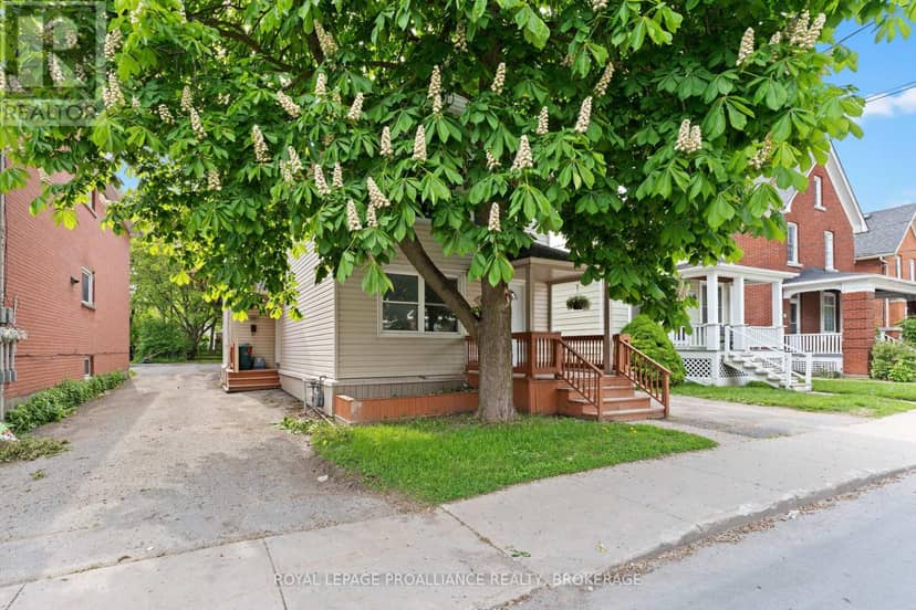468-470 Victoria Street — photo 1 of 40