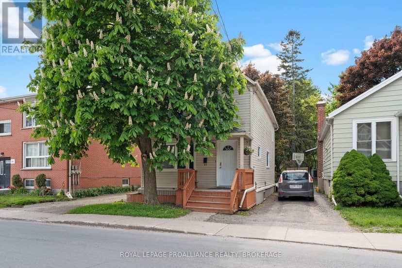 468-470 Victoria Street — photo 2 of 40