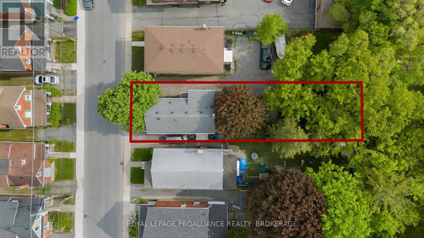468-470 Victoria Street — photo 7 of 40