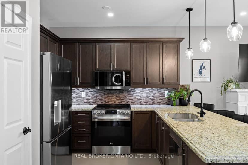 3321 Beach Club Boulevard — photo 20 of 40