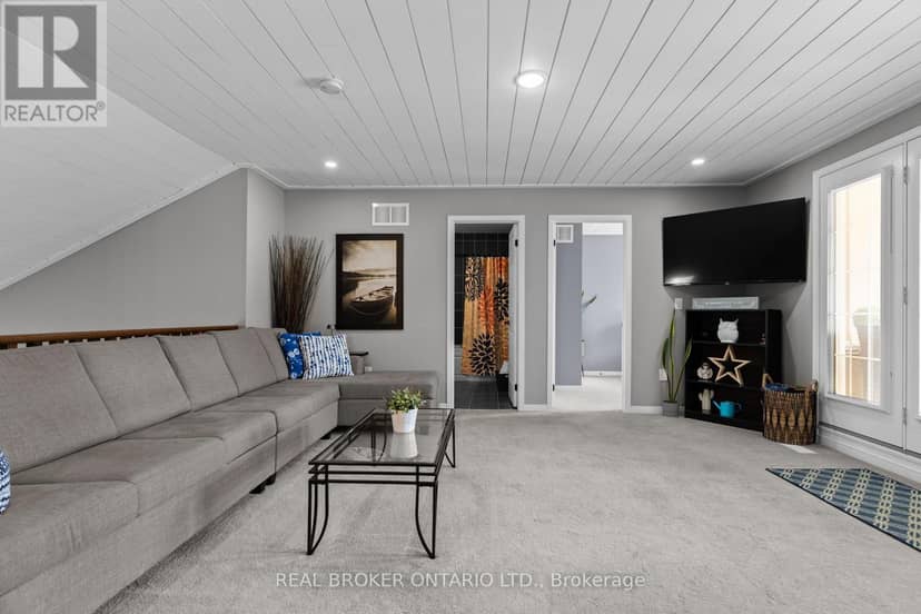 3321 Beach Club Boulevard — photo 25 of 40