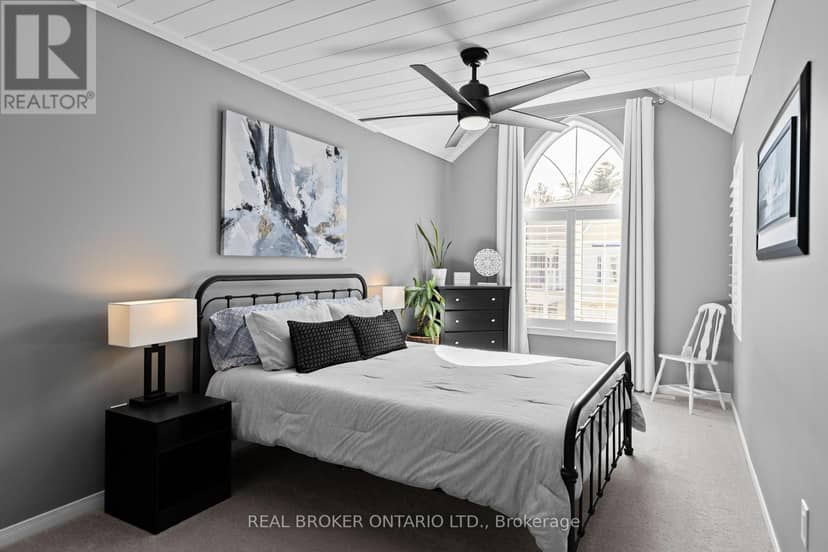 3321 Beach Club Boulevard — photo 33 of 40