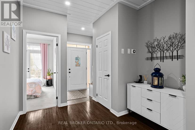 3321 Beach Club Boulevard — photo 4 of 40