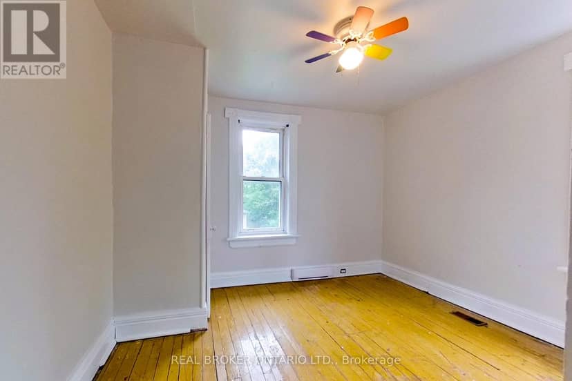 104 Isla Street — photo 23 of 35