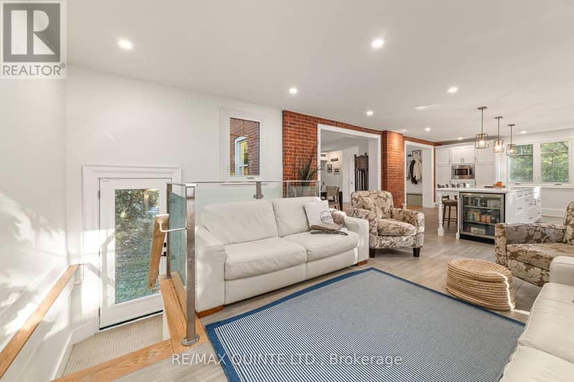 126 Dufferin Avenue — photo 17 of 40
