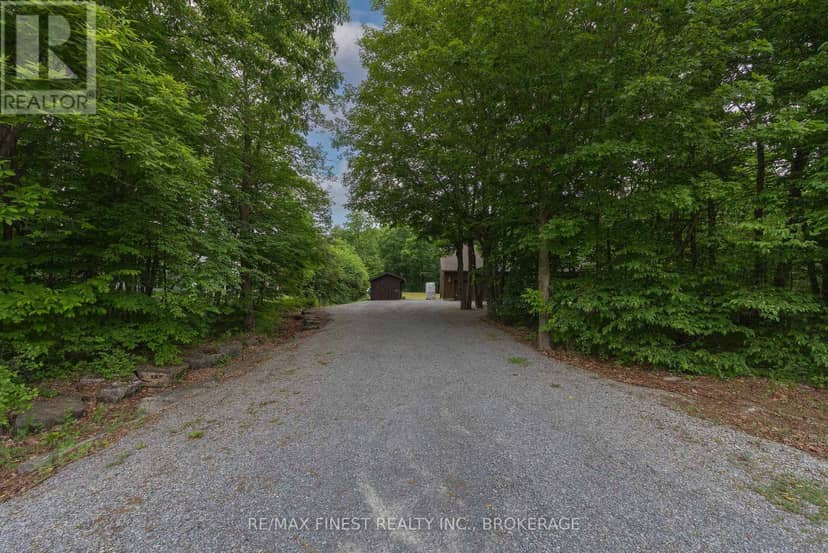 3886 Holmes Road — photo 4 of 40