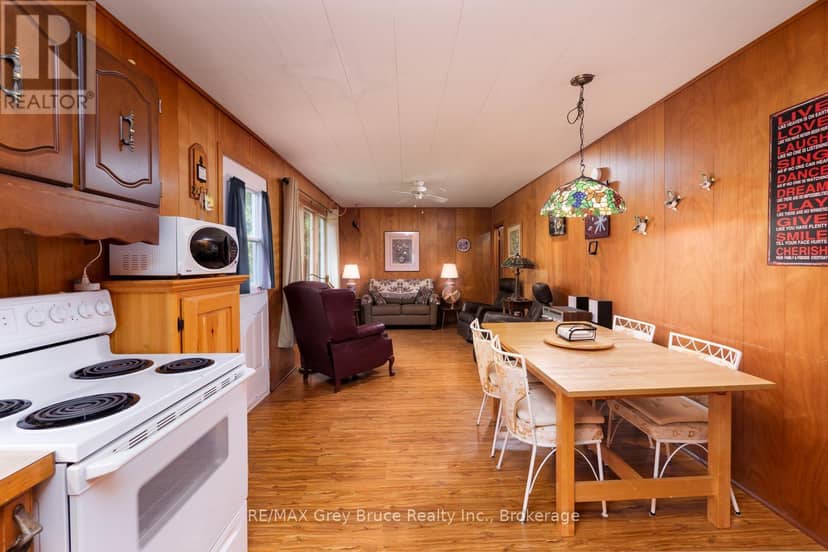 11 Eldridge Avenue — photo 13 of 40