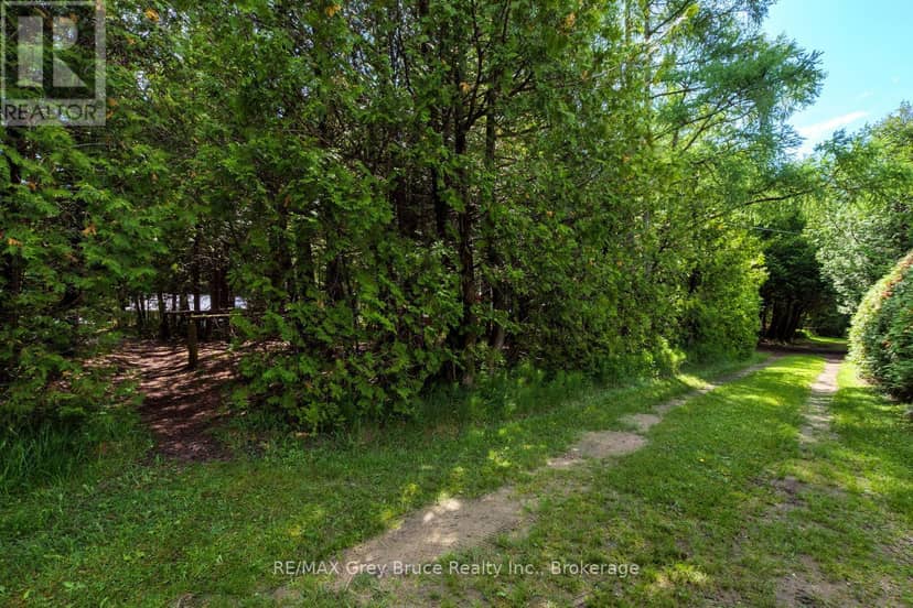 11 Eldridge Avenue — photo 37 of 40