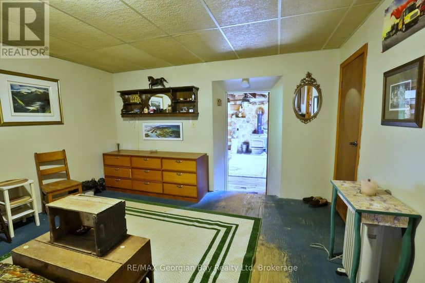 1445 Cedar Point Road — photo 13 of 39