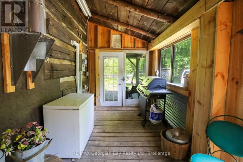 1445 Cedar Point Road — photo 4 of 39