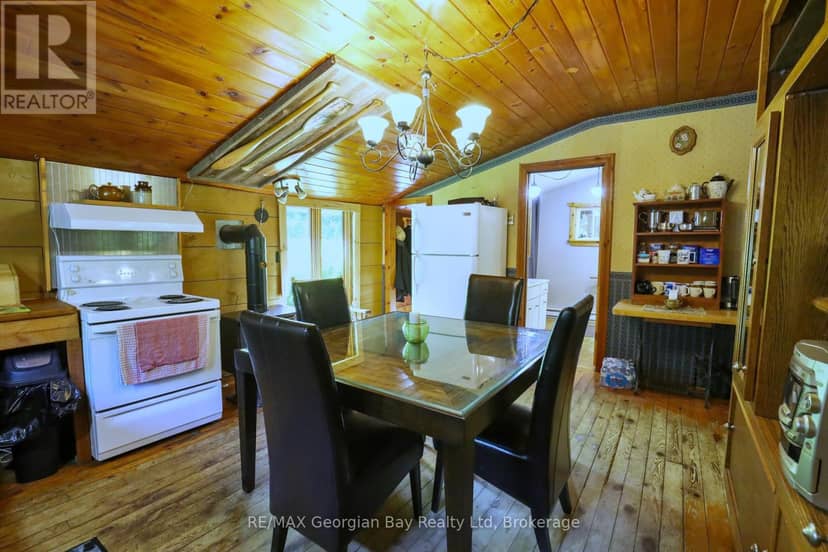 1445 Cedar Point Road — photo 9 of 39