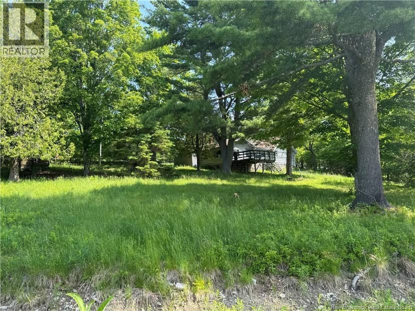 35 Hills Road — photo 23 of 24