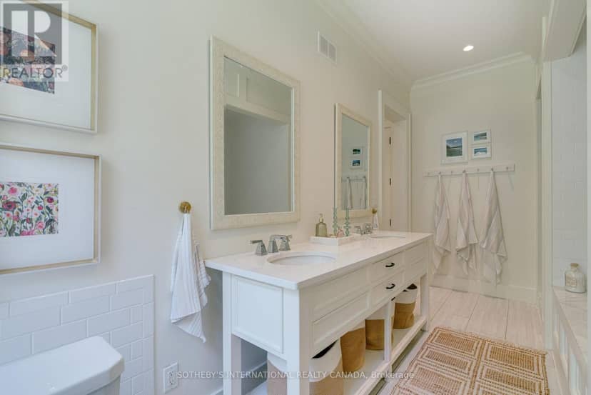 2877 McSherry Lane — photo 20 of 40