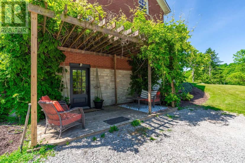 2877 McSherry Lane — photo 32 of 40