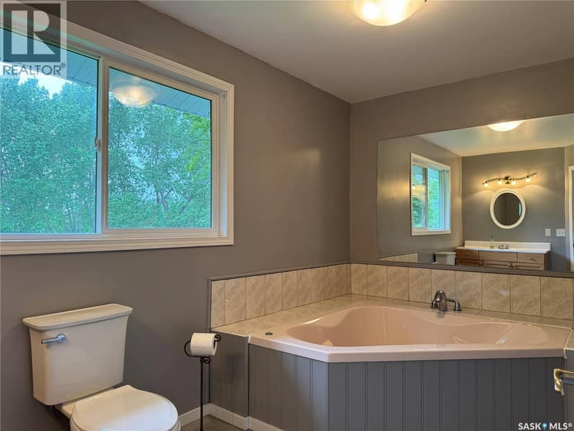 Kowalyk Acreage — photo 18 of 40