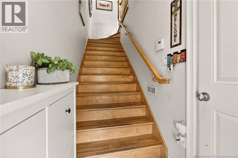 23 Bulman Drive Unit# 4 — photo 2 of 37