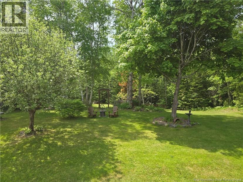 435 Acadie — photo 16 of 40