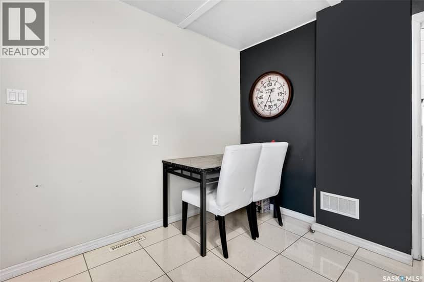 174 Ominica STREET W, Moose Jaw, photo 7