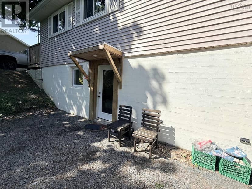 54 Maple Avenue — photo 24 of 36