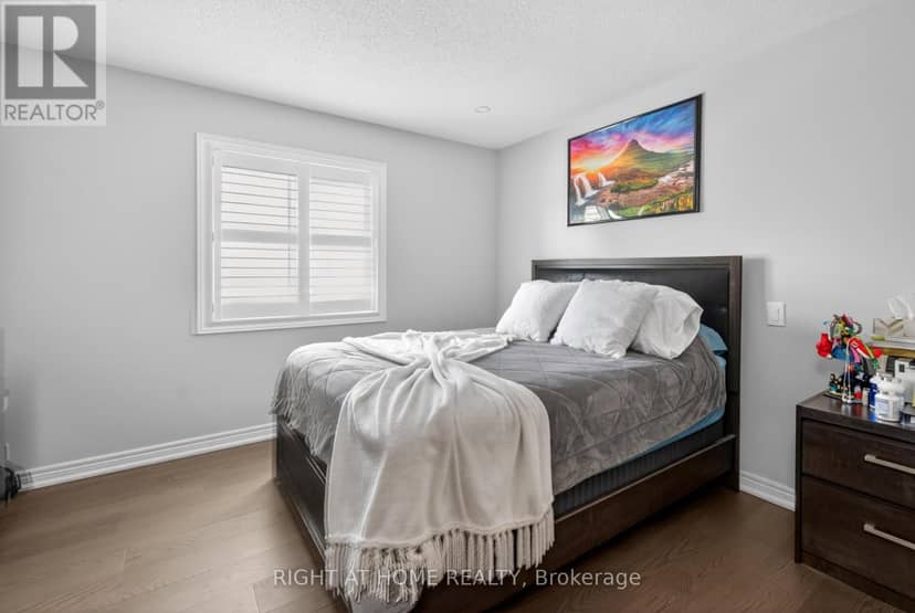 80 Sharpe Crescent — photo 28 of 40