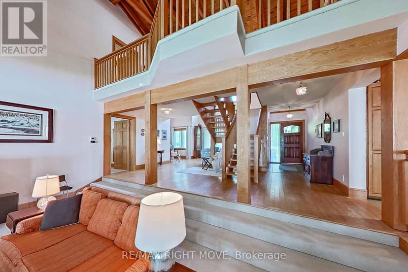 3866 Glenrest Drive — photo 17 of 40